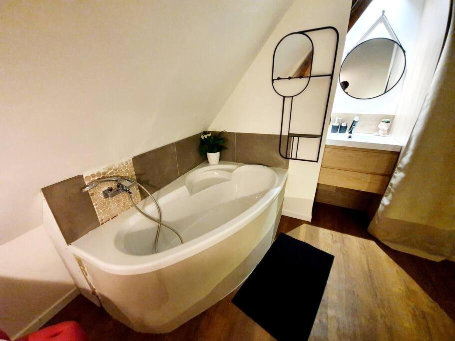 La Tour Du Bois Fleuri Leilighet Colmar Eksteriør bilde